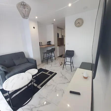 Avec Terrasse Dunkirk