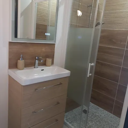 בית אירוח Avec Terrasse *