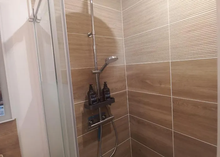 Проживание в семье Avec Terrasse *